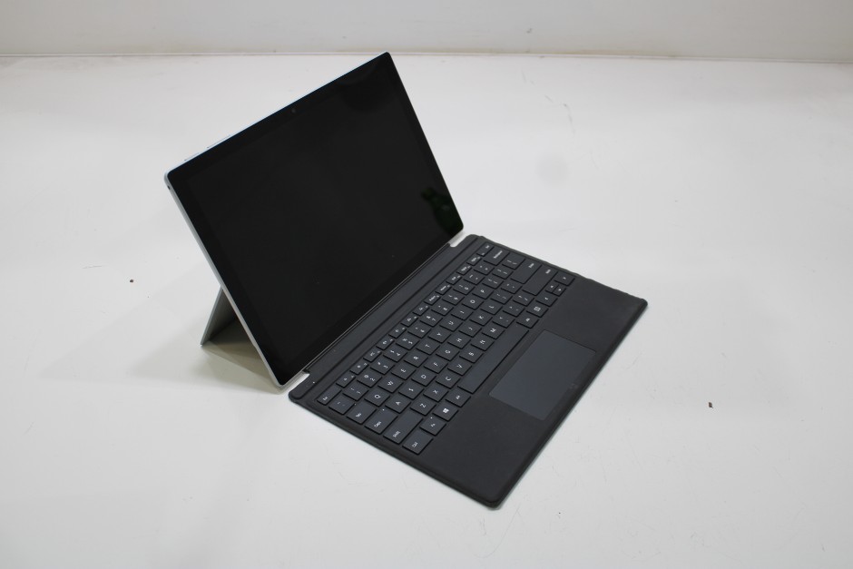 MICROSOFT SURFACE PRO 7+ 1961