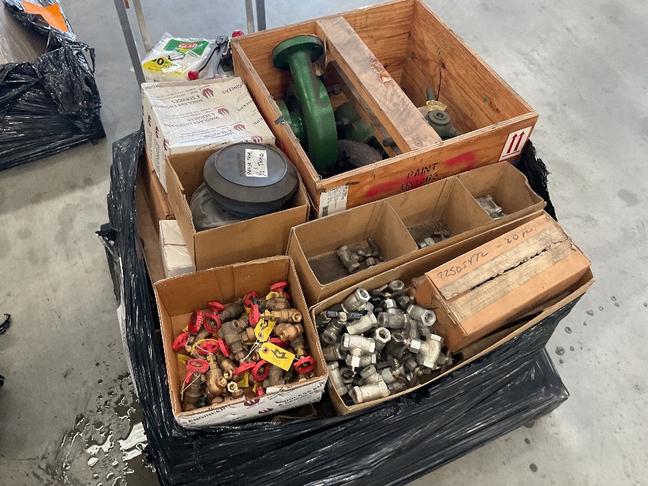 <p>Cameron AOP Swing Check Valve And Other Valves and Pipe Fittings Pallet 