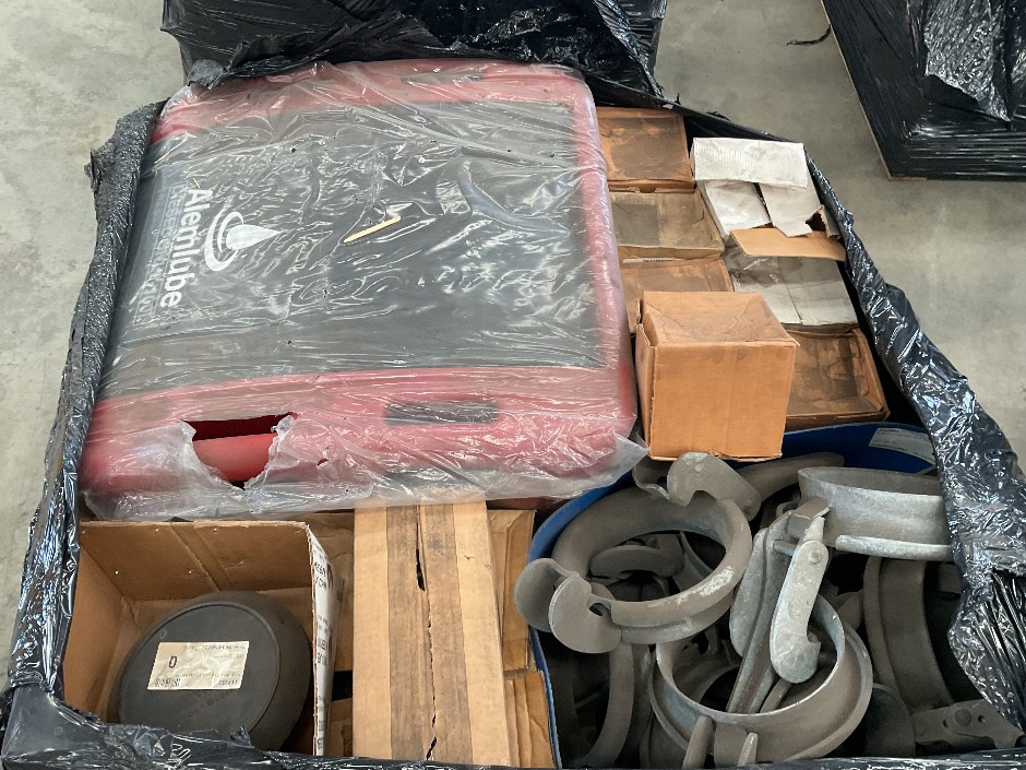 Pallet of mixed goods
