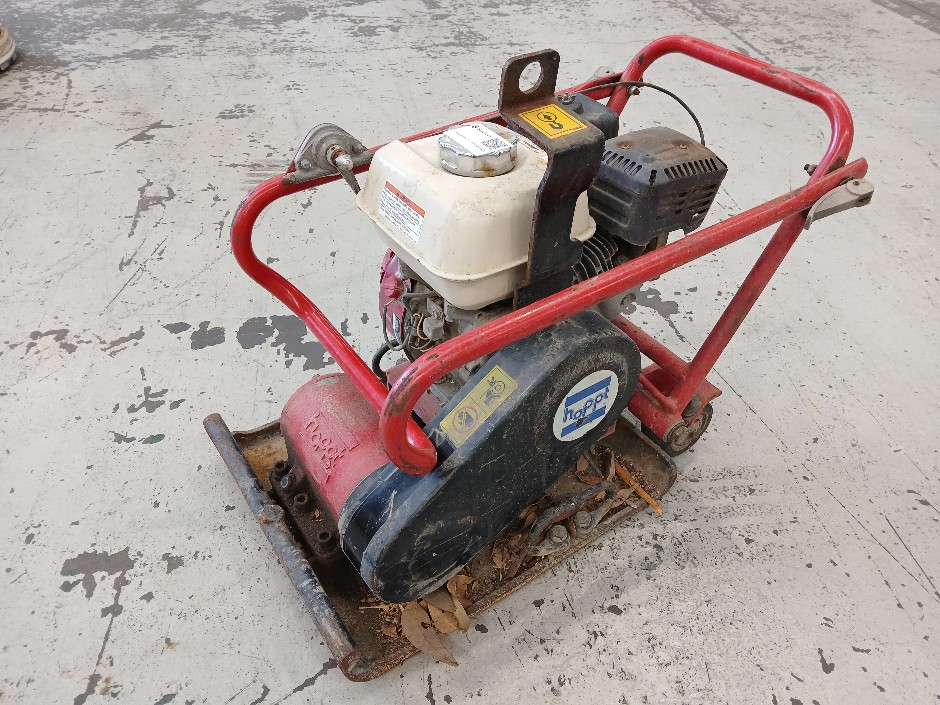 Hoppt Vibratory Forward Plate Compactor