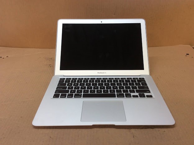 APPLE MACBOOK AIR(A1466)(EMC2925) Laptop I5-5250 4GBRAM/512GBSSD
