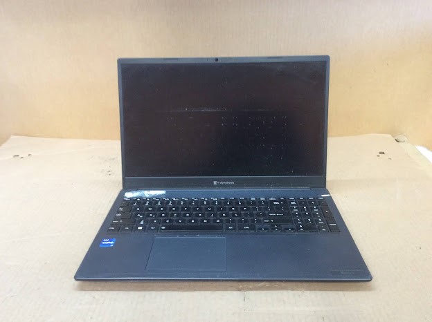 DYNABOOK TECRA A50-j Laptop I7-1165G7 8GBRAM/256GB Black