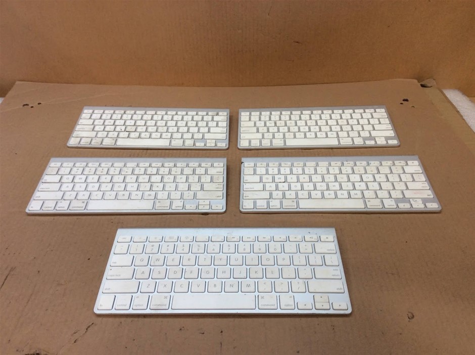 Apple A1314 Wireless Keyboards (Lot of 5)