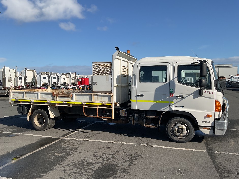 <p>2013 Hino FD 500 1124 4x2 Tipper</p>