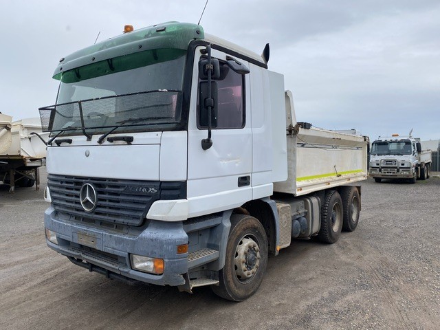 2004 & 2003 Mercedes Benz Actros 6 x 4 Tippers – SA