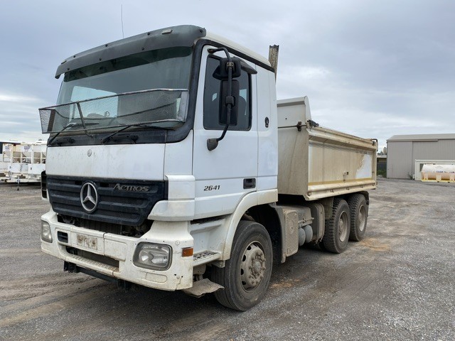 <p>2004 Mercedes Benz Actros   6x4 Tipper</p>
