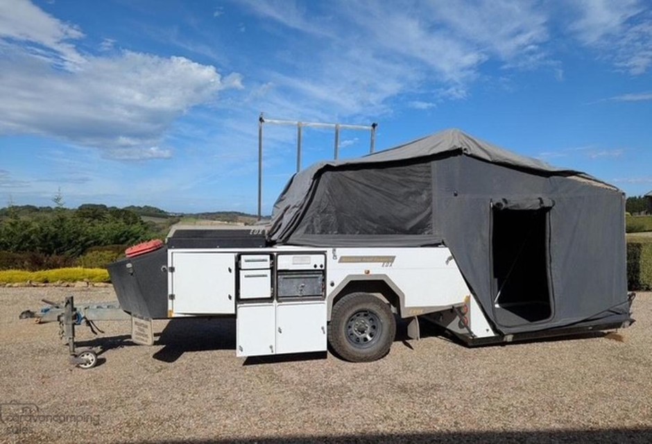 VIC 2016 Mountain Trail EDX Camper Trailer (Vendor Site Sale)