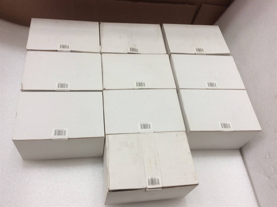 S9504/70 WH White LCD Monitor - New (Lot of 10)