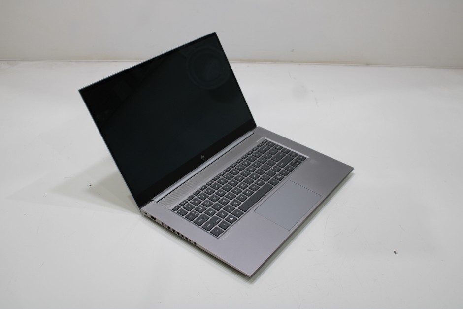 <p>HP ZBOOK STUDIO G7 MOBILE WORKSTATION</p>