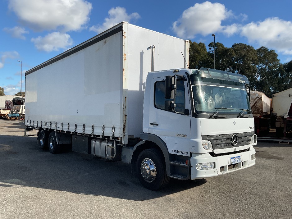 2007 Mercedes Benz Atego 6x4 Curtainsider Truck