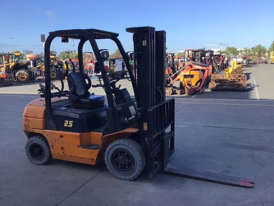 <p>Hangcha CP0S25N-RW22 2.5T LPG Forklift</p>