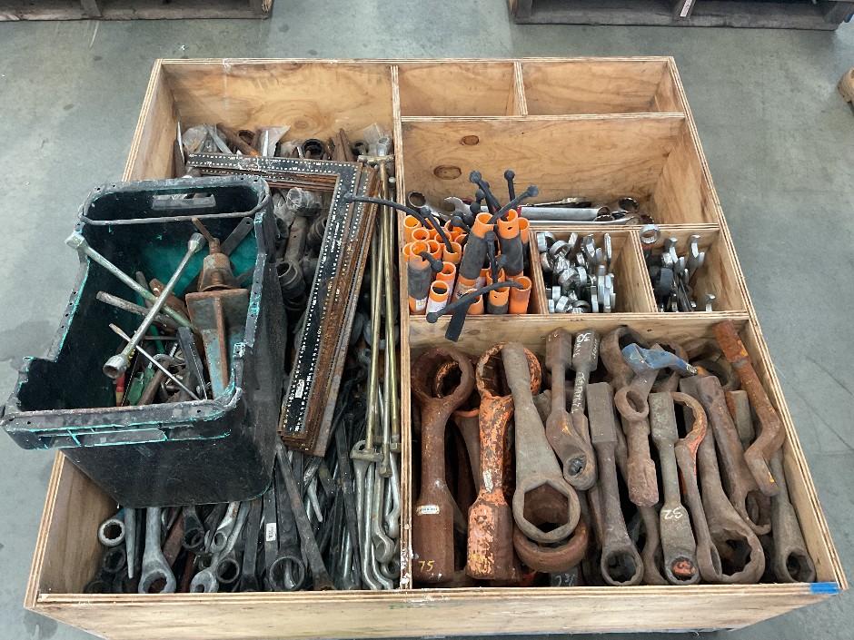<p>Spanners & Other Hand Tools</p>