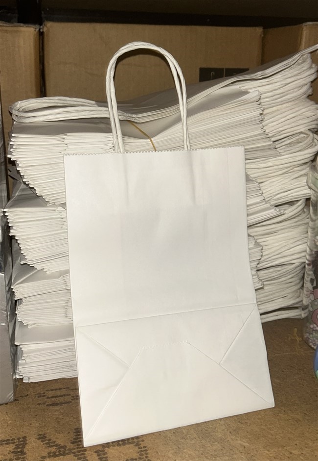 150x White Paper Gift Bags (Size: 15x8x21cm)