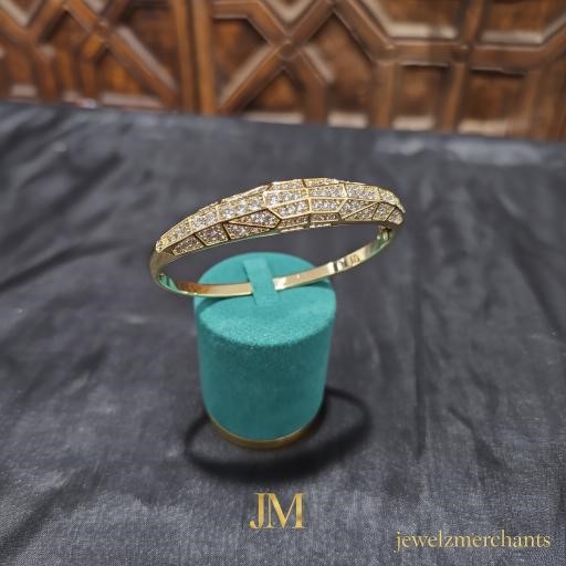18K/Italy Gold Filled Bangle -(stamped 18K/Italy) Bonus Gift