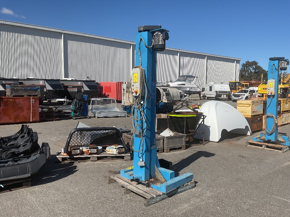 4x Ravaglioli 5.5T Truck Hoists