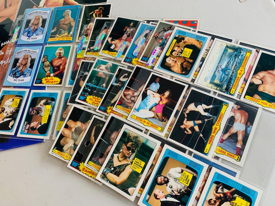 Lot of signed wrestling memorabilia 1986 Scanlens cards , autographed ca