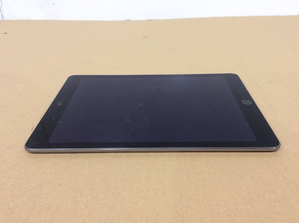 APPLE iPad Air 2 (A1566) Tablet 16GB