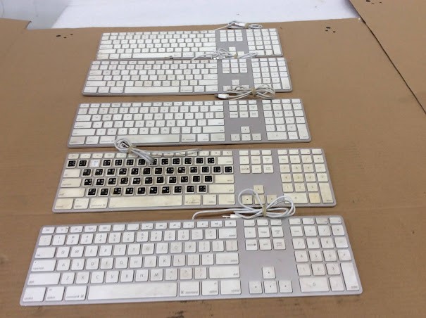 APPLE A1243 full-size Aluminum Keyboard (Lot of 5)