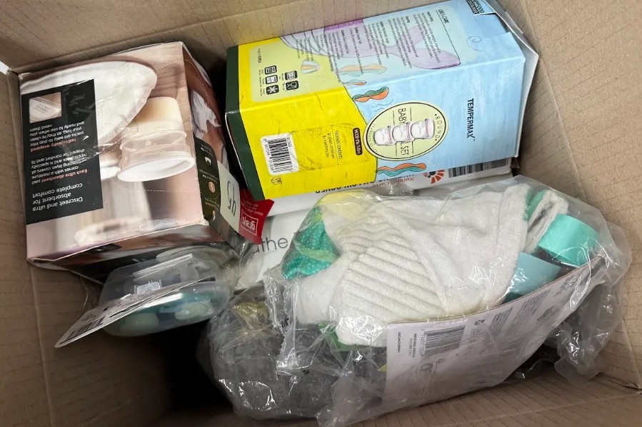 Assorted Box of Baby Items. NB: Items may not be in original packaging and