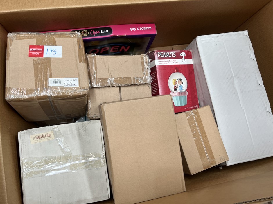 10 x Assorted Home Decor Products. NB: Photo as is. Some Not in Original Pa