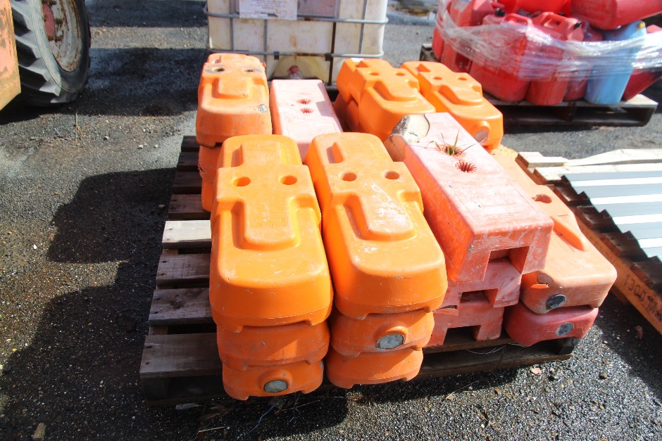Temporary Fencing Bases (Sticker 173)