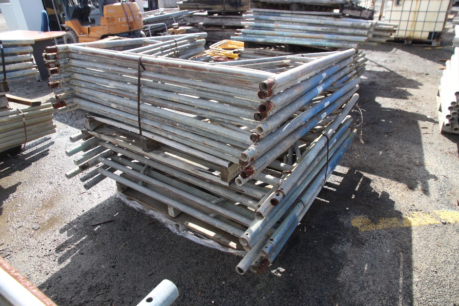 <p>Bricker-Scaffolding End Frames (Sticker 188)</p>