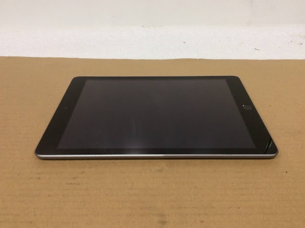 APPLE IPAD AIR 1 (A1474) Tablet 32GB