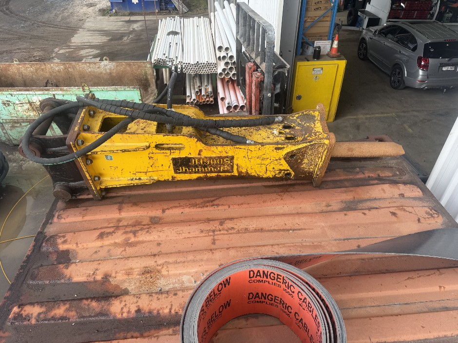 <p>2017 Jhammer JH500S Hydraulic Excavator Hammer / Rock Breaker</p>