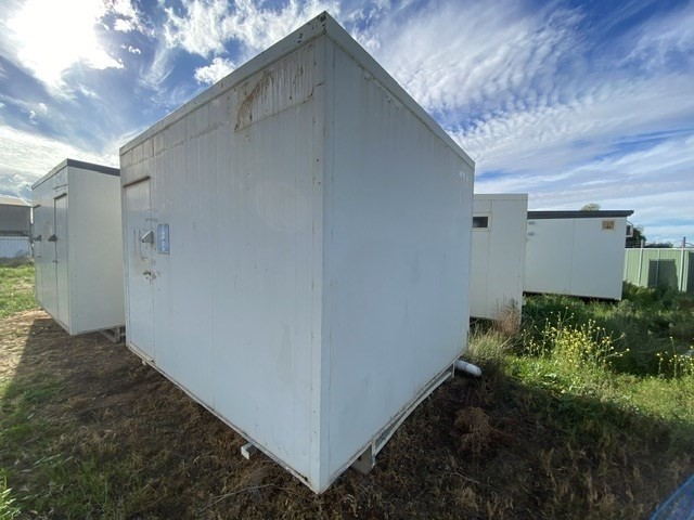 <p>Transportable Ablution Block 3.6m x 3m **Mildura VIC**</p>