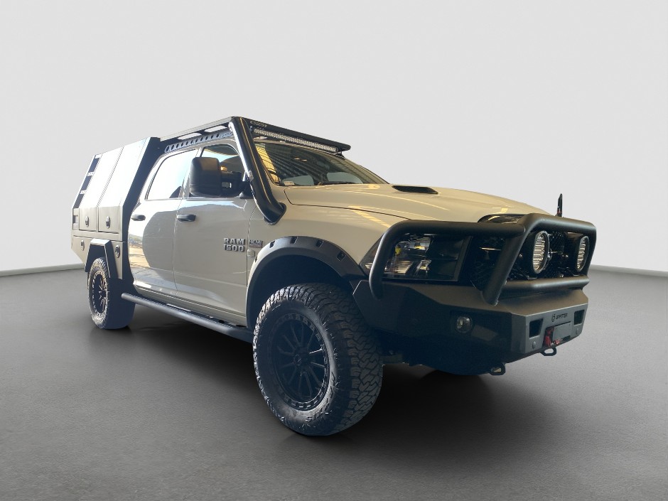 IMPORT 2022 RAM 1500 Express Petrol (WOVR - Inspected)
