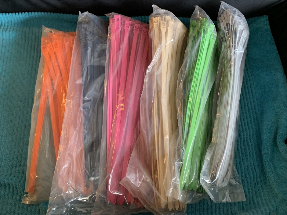 6 x Packets of Nylon Cable Ties, 10mm x 400mm (Unused)