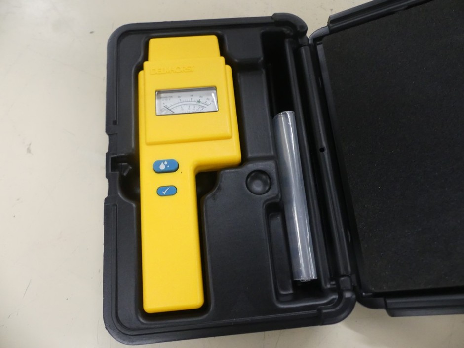 <p>Moisture meter for wood 6-30% MC with case</p>