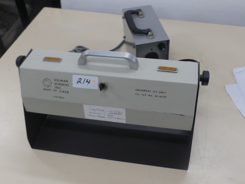 <p>UV lamp 254 & 375nm including transformer</p>