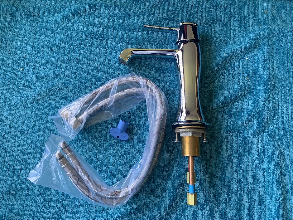 <p>1 x Simply Inspiring Basin Mixing Tap (Unused)</p>