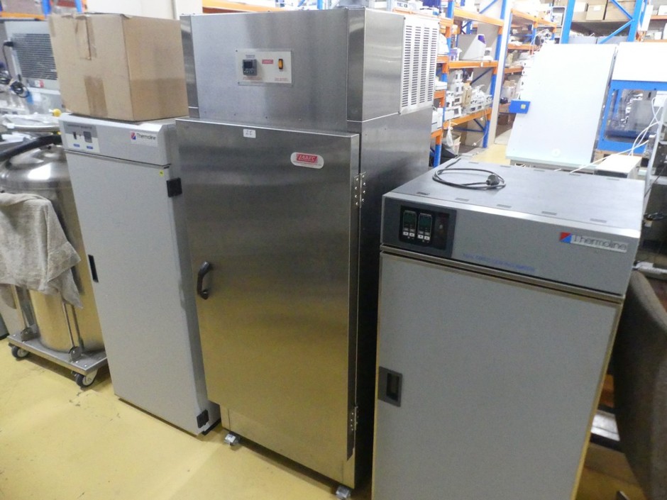 Refrigerated Incubator 300L fan forced PID control