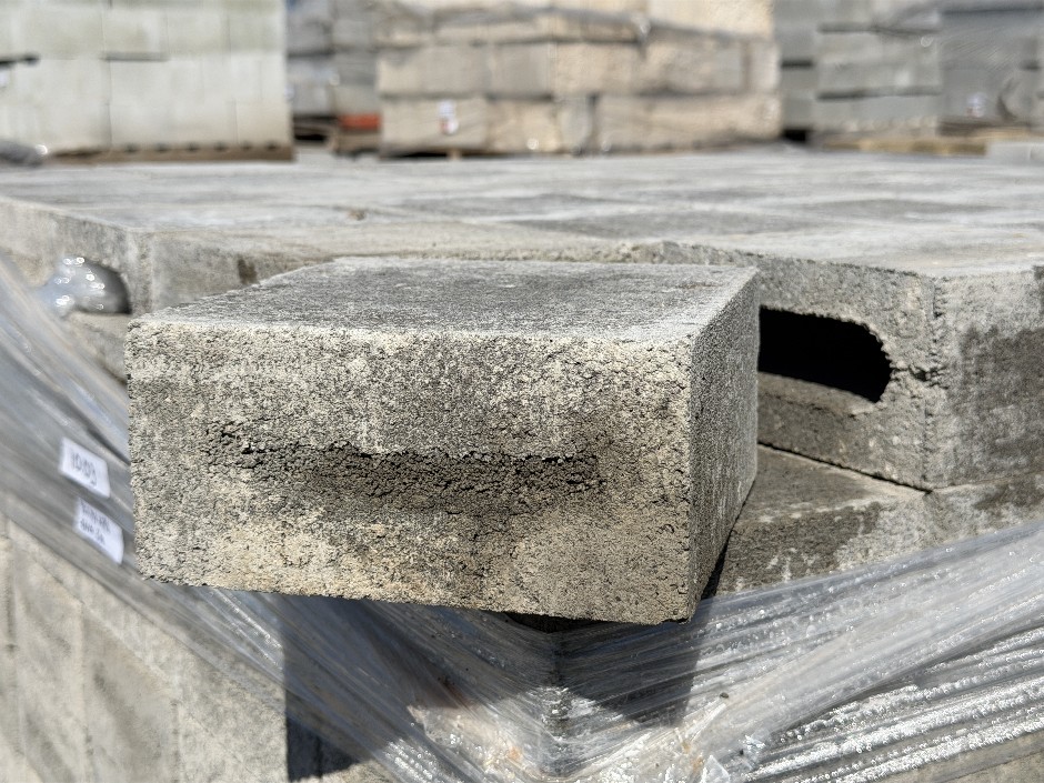 Concrete Building Blocks - Code 10.03 Grey with Smooth Face 90mm x 190mm