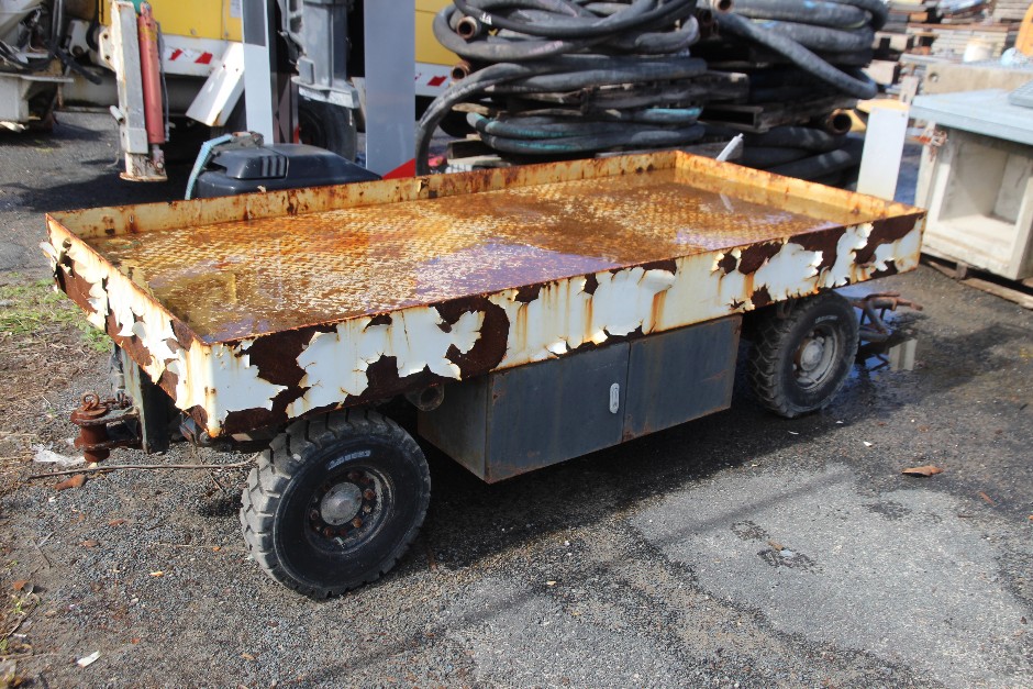 <p>Work Site Mini Trailer</p>