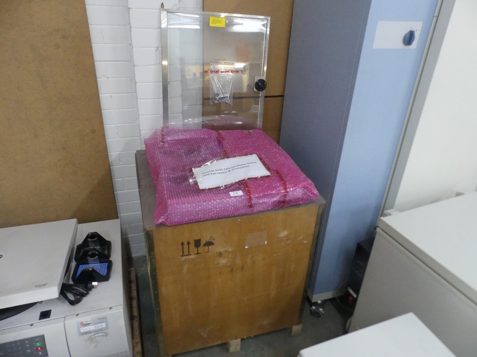 Spare parts - Thermo 4141 CO2 incubator board, fan motor & accessories</