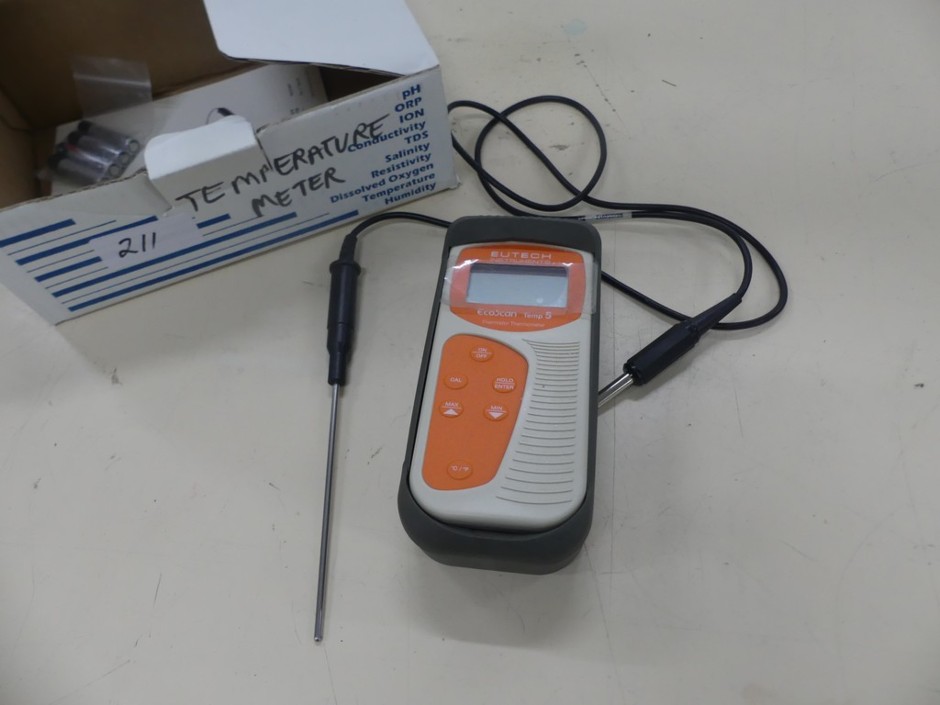 <p>Temperature meter -40 to 125C with min / max display hold function</p>