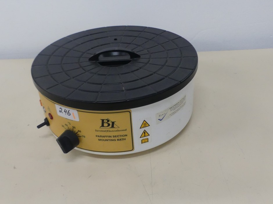 <p>Flotation / Paraffin Bath with Temperature Control to 70°C</p>