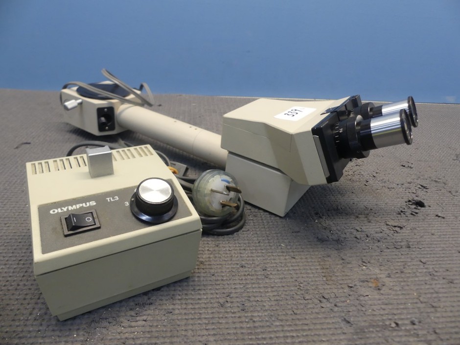 <p>Microscope Dual-Viewing Attachment for CH2 Series Incl Power Supply</p>