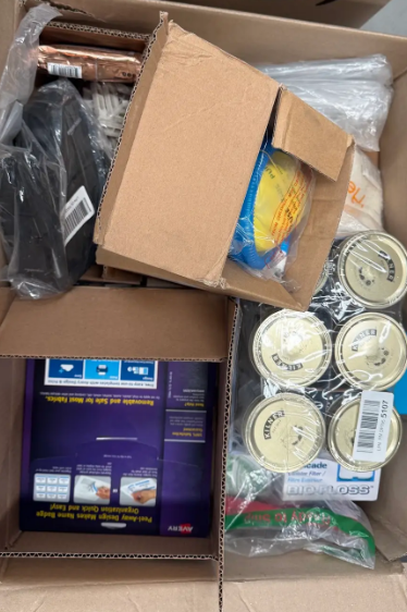 Assorted Kitchen/Homeware, incl: Jars, Avery Papers and more. NB: Items may