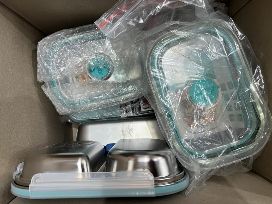 7 x Containers; Incl. Glass, Stainless Steel & More. NB: Photo as is. Some