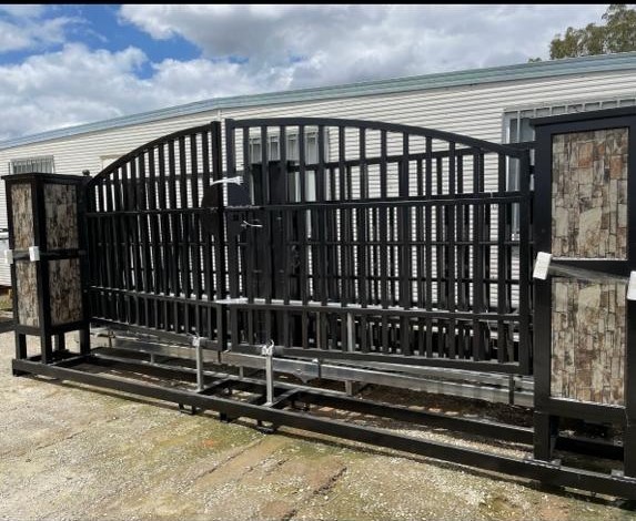 2025 Entrance Gate / Farm Gate  - Double Pier (Unused)