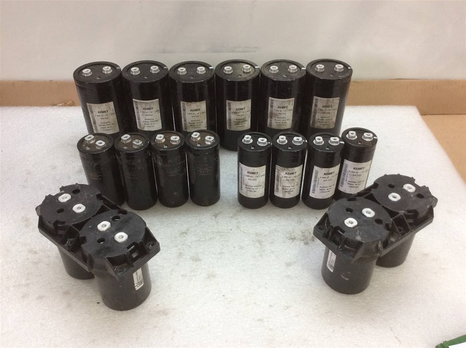KEMET Aluminium Electrolytic Capacitors (Lot of 18)