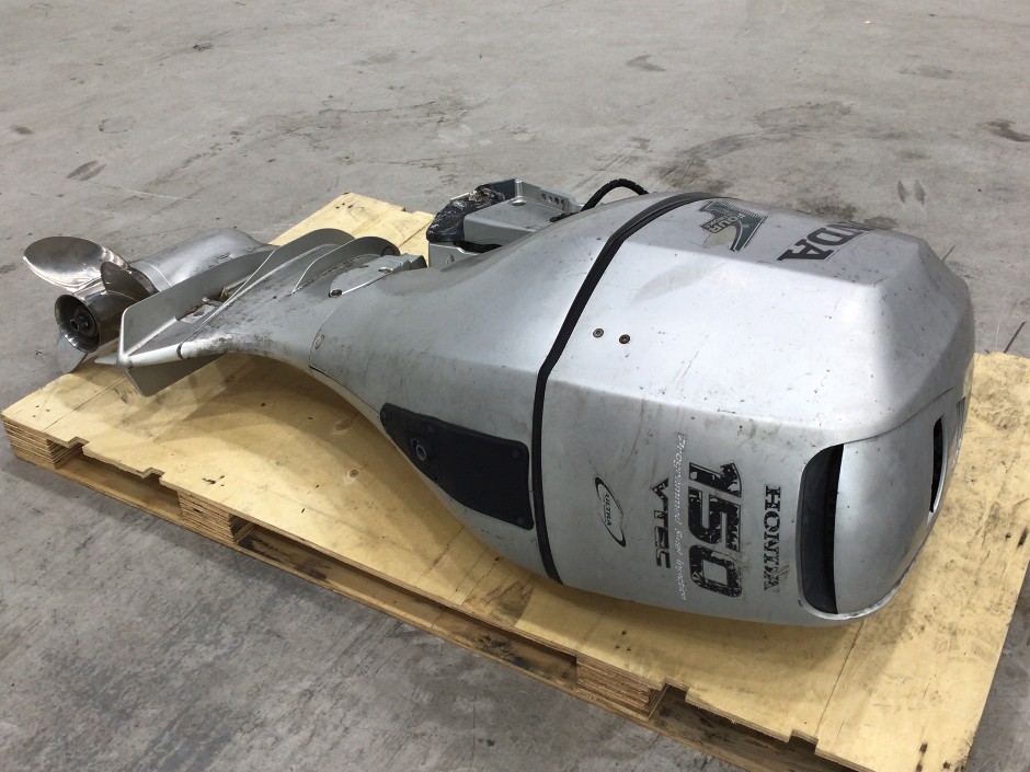 <p>Honda 150 VTec 4 Stroke Outboard Motor</p>