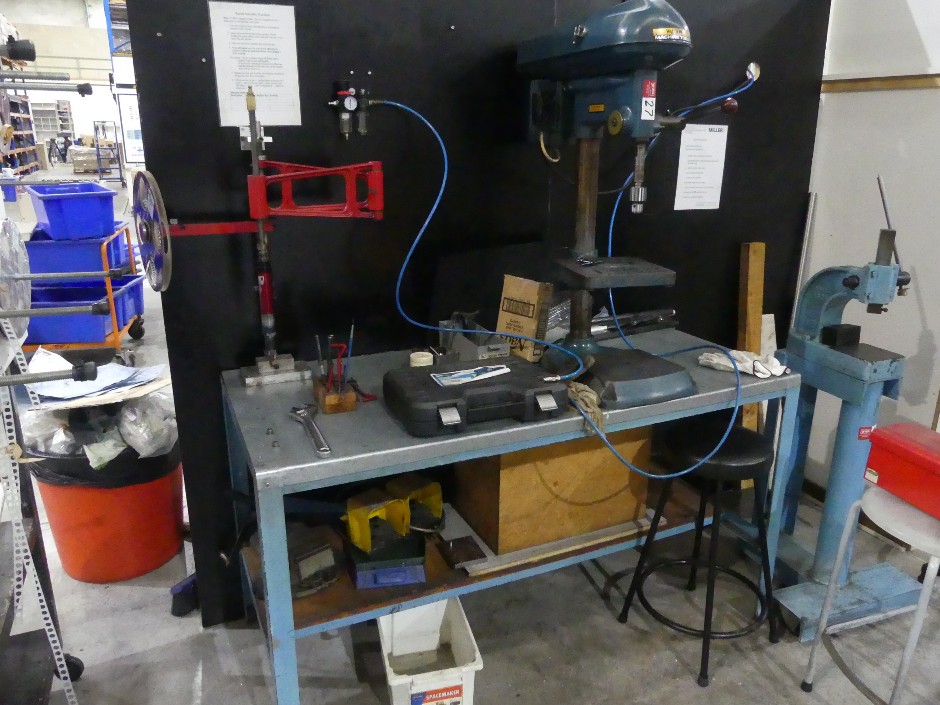 <p>Work Bench with Drill</p>