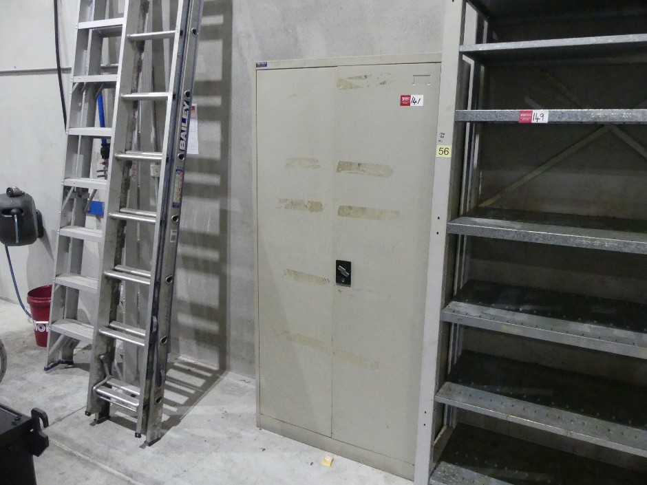 <p>2 Door Metal Cabinet</p>