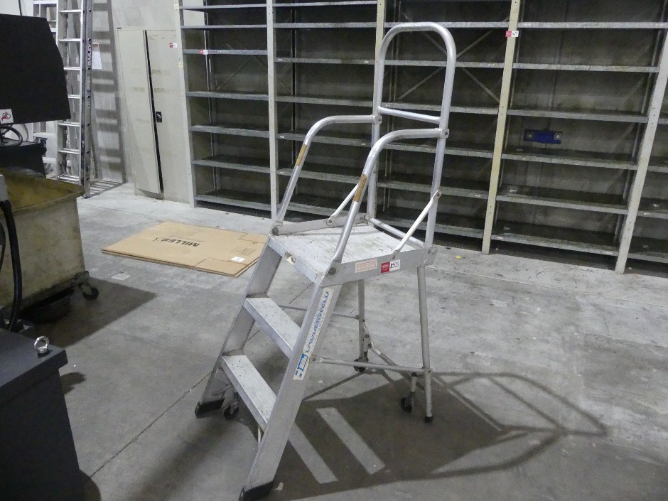 Hills Ladder Weld Platform Ladder