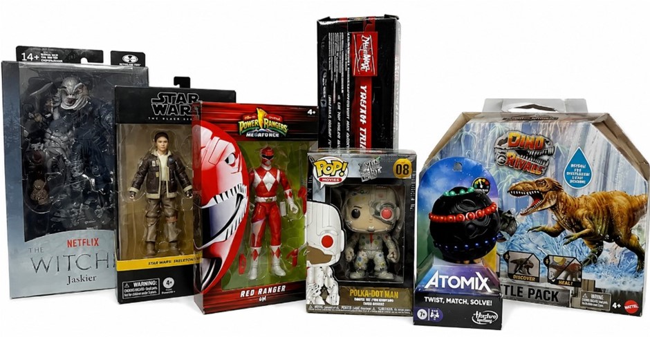 ASSORTED TOY BUNDLE: Star Wars, Power Rangers, Funko Pop!, The Witcher, Din